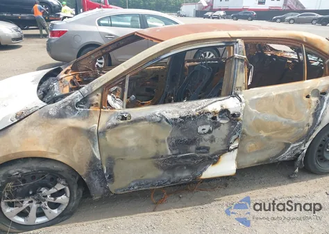 2021 Toyota Corolla Le из США, поврежденный, VIN 5YFEPMAE1MP179518